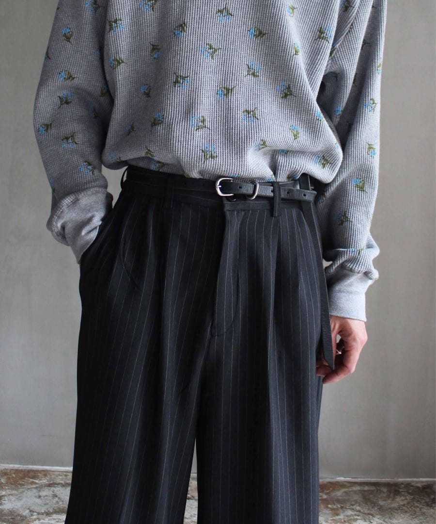 パンツ rroomm RL SEMIWIDE TUCK SLACKS PINSTRIPE