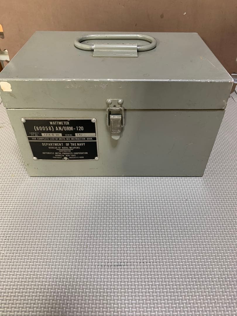 AN/URM-120型ワットメーター