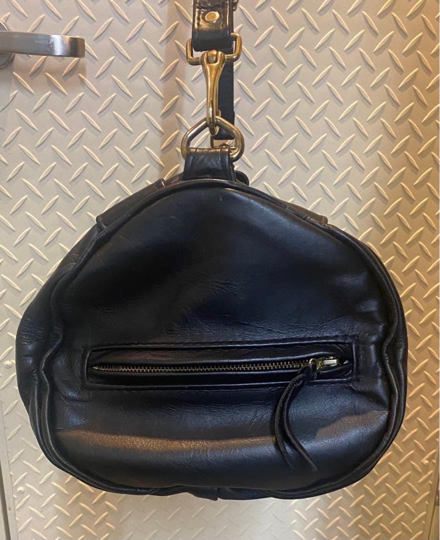 Langlitz Leathers ブラックドラムバッグ