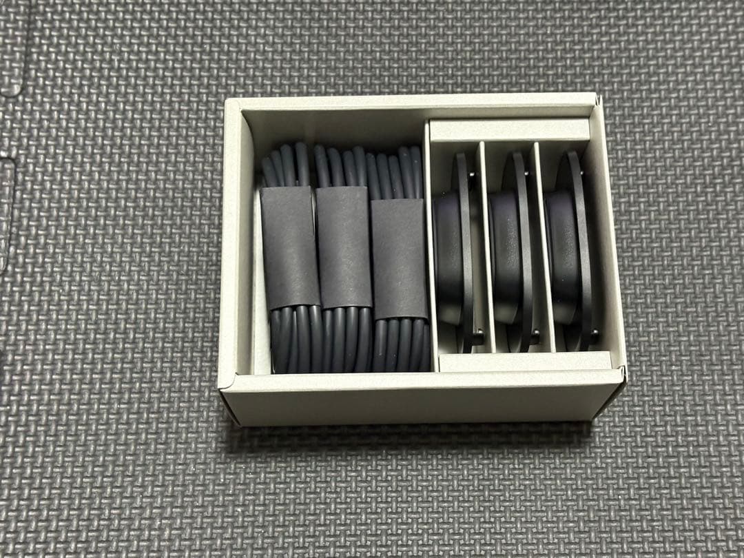 VIVE ultimate tracker 3個＋ベルト