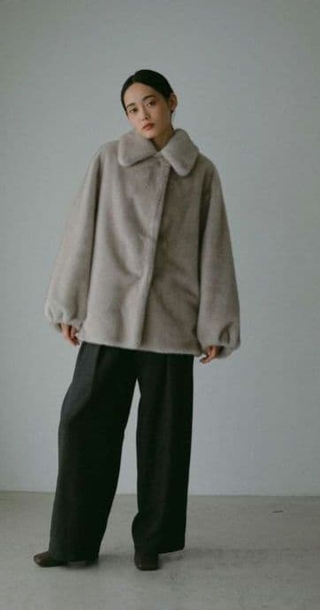 CASA FLINE　スタンドカラーリサイクルファーコート