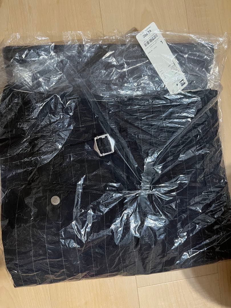 GU bp タックワイドパンツ ネイビーのパンツとグレーのパンツ(共にストライプ