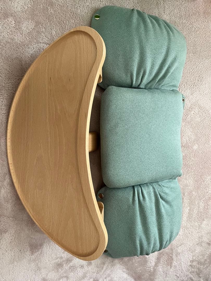 プレディクトチェア　ベビーガード　机　ベビークッション 木馬舎　クッション