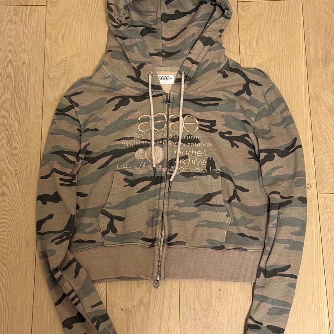 aeae 迷彩 クロップドパーカー