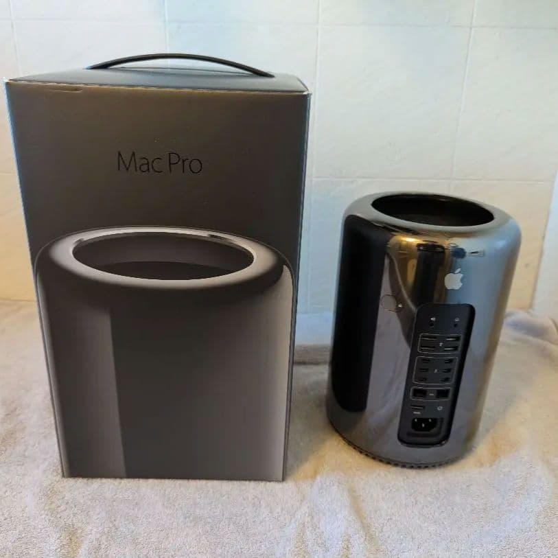Macデスクトップ Mac Pro (Late 2013)