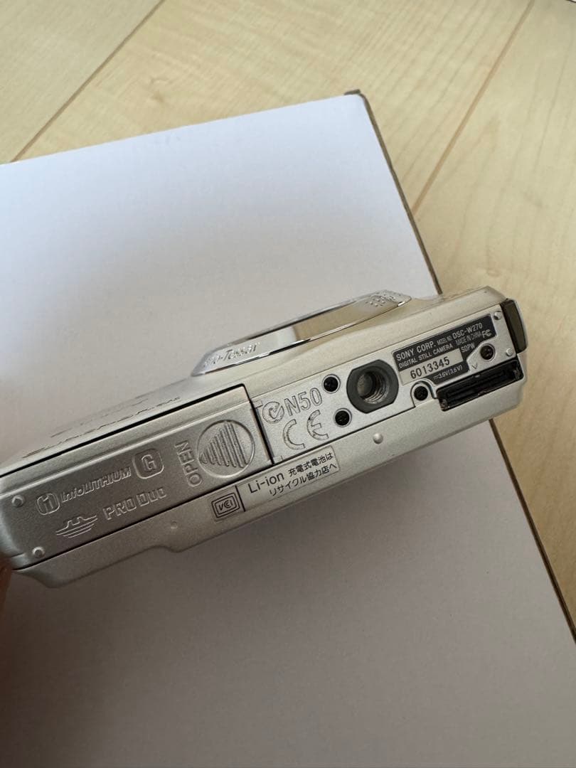 【価格交渉あり　新品充電器付】SONY Cyber-shot DSC-W270