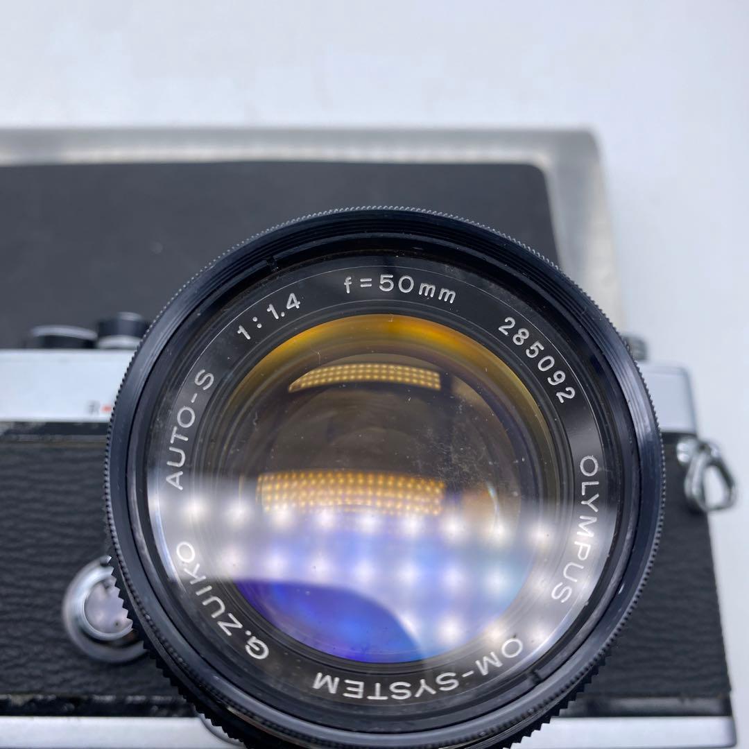 オリンパス　OM 1 50 m m レンズ付き
