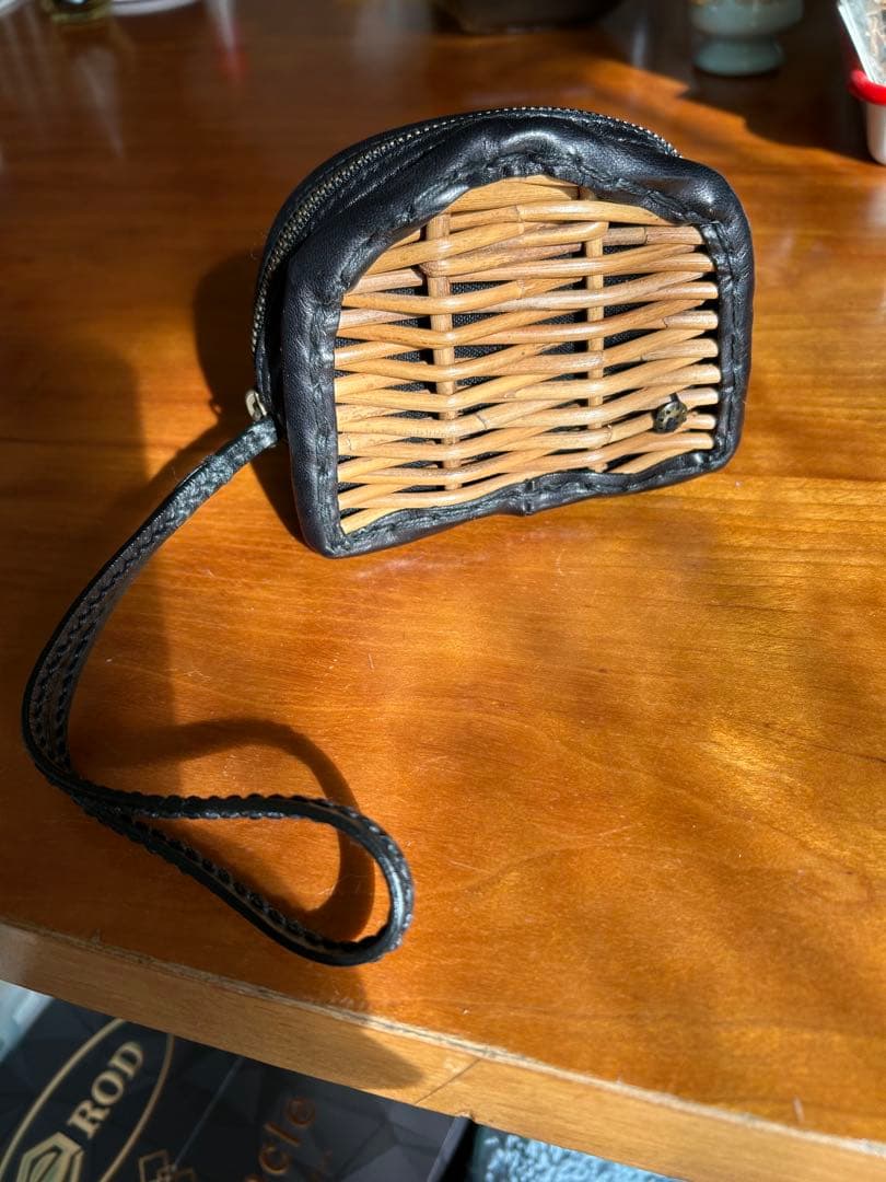籐とレザーのかごバッグ小物入れ