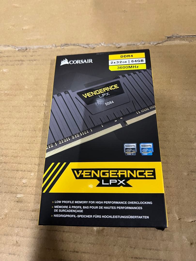 メモリー CORSAIR DDR4 2*32GB 3600MHz