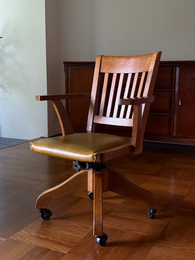 デスクチェア PACIFIC FURNITURE SERVICE CLERK CHAIR