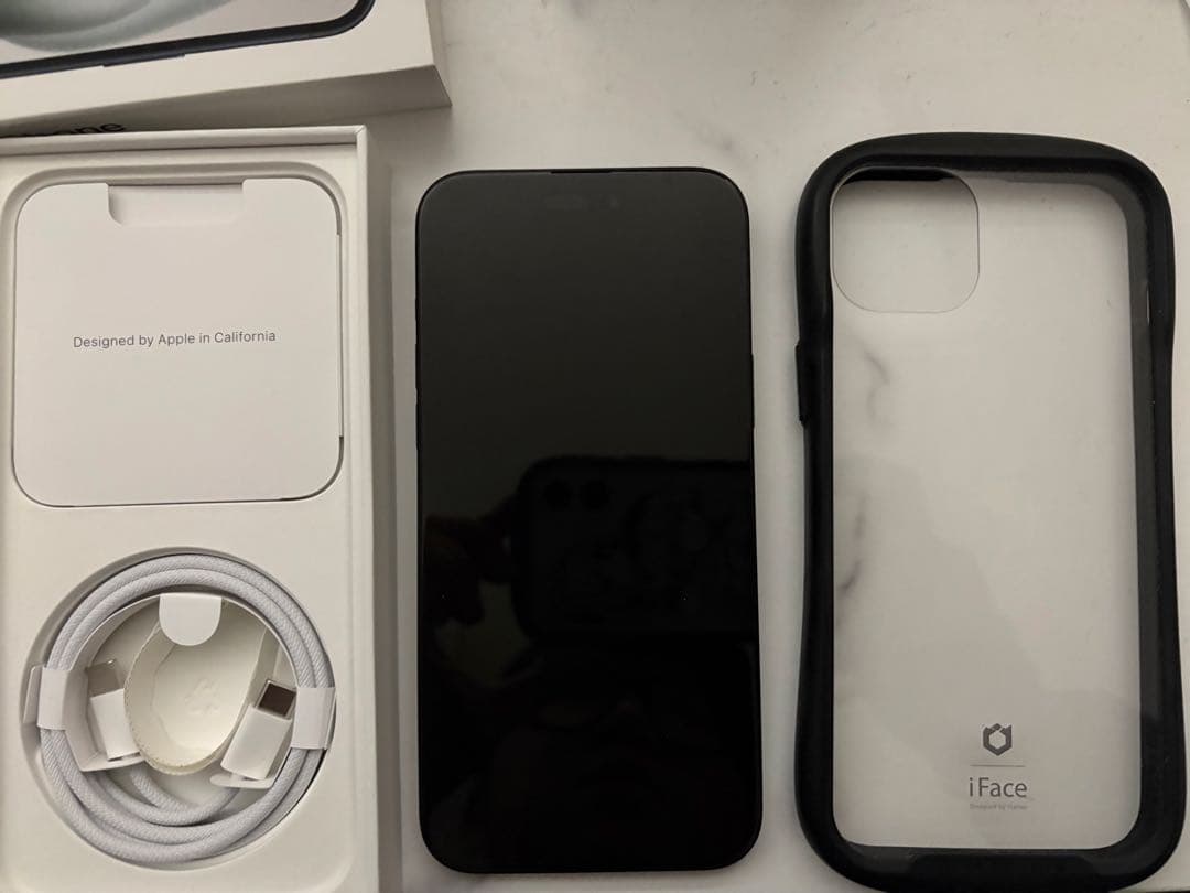 iPhone 15 Plus 256GB 本体　iFace Reflection