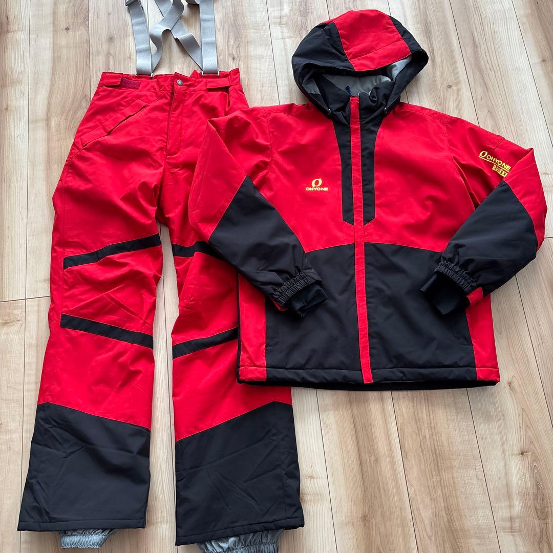 オンヨネ　RESEEDA スキーウェア上下セット　160センチ