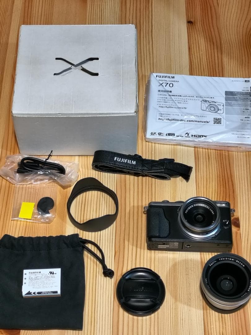 Fujifilm X70 ワイコン付き 富士フイルム コンパクトデジタルカメラ
