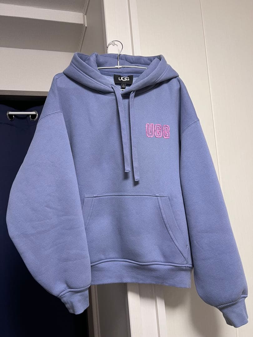 トップス UGG LOGO HOODIE DART