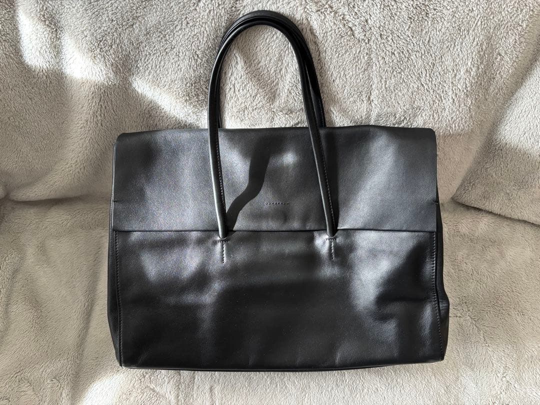 Hoaw. ブラックレザー　フラップボストンバッグ カードケース付き