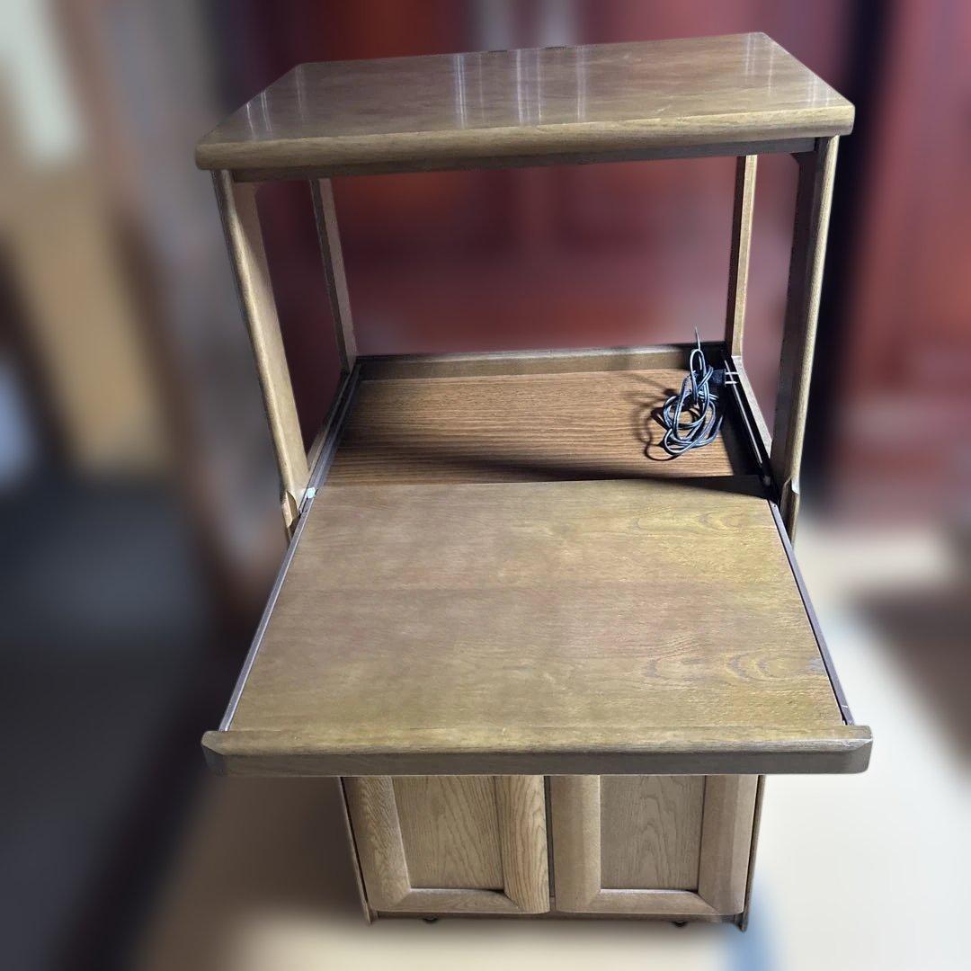 カリモク　　レンジボード・レンジ台　キャスター付き 送料込み　配線付き