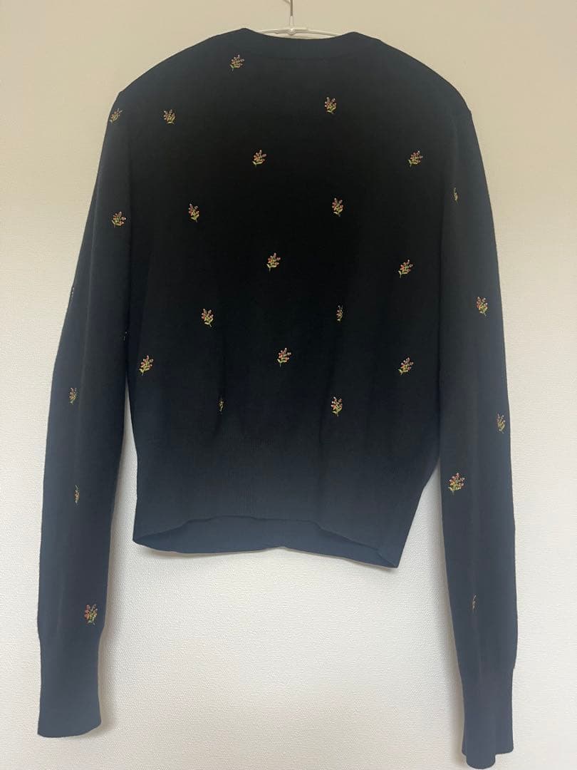 CABaN コットンカシミヤ フラワーエンブロイダリーカーディガン　ブラック系