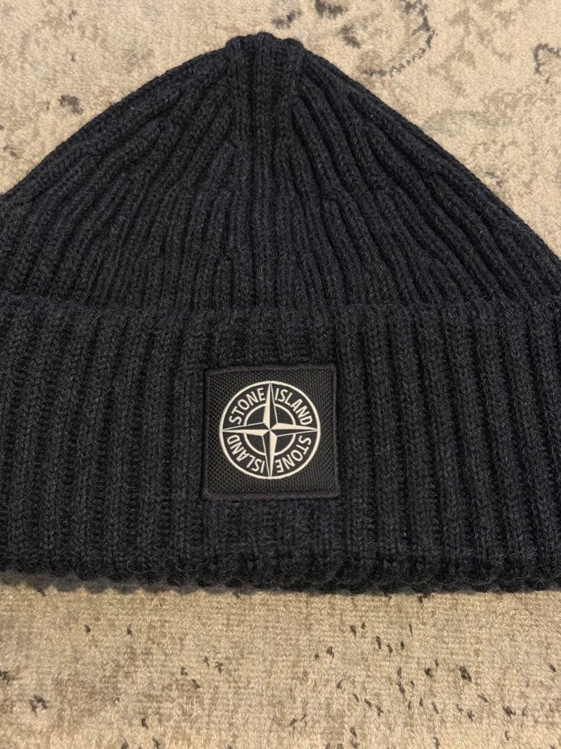 STONE  ブラック ニット帽　ビーニー