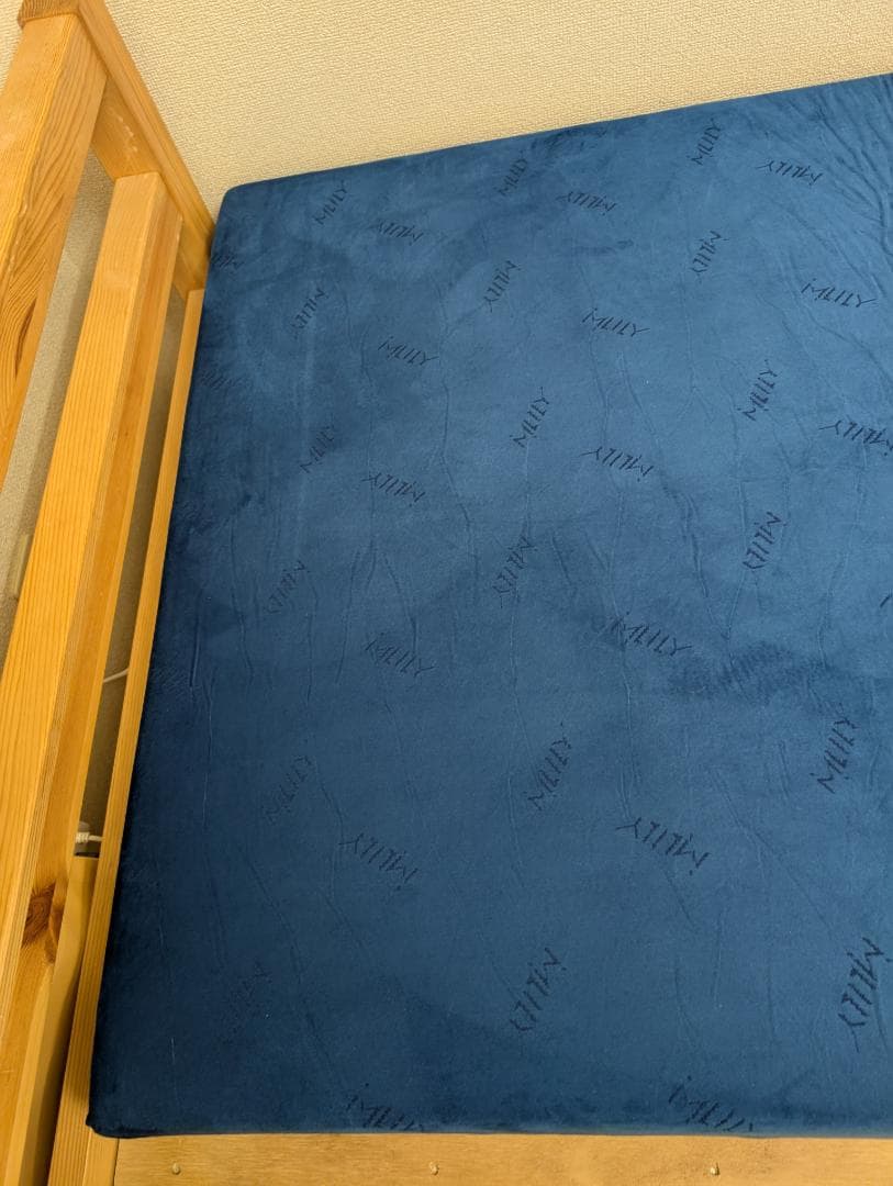 【未使用品】マシュマロ感　エムリリー 優反発 マットレス 厚11cmセミシングル