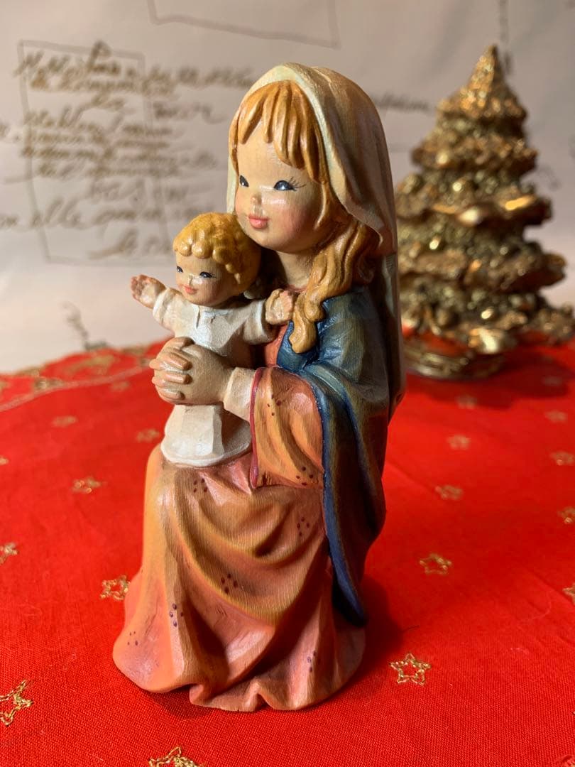 ANRIアンリ人形　レアな約12㎝のイエス様を抱いたマリア様！可愛いです！