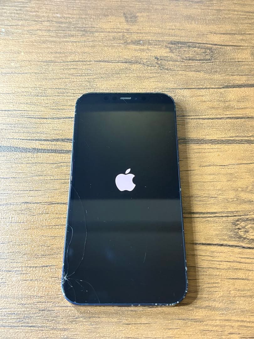 Apple iPhone 12 ブラック 本体 画面ひびあり