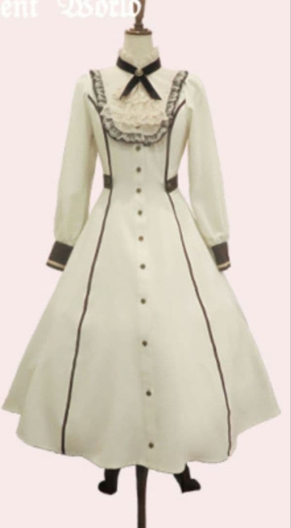 ゆ*き様 Innocent World　フルールバッスルドレス　アイボリー