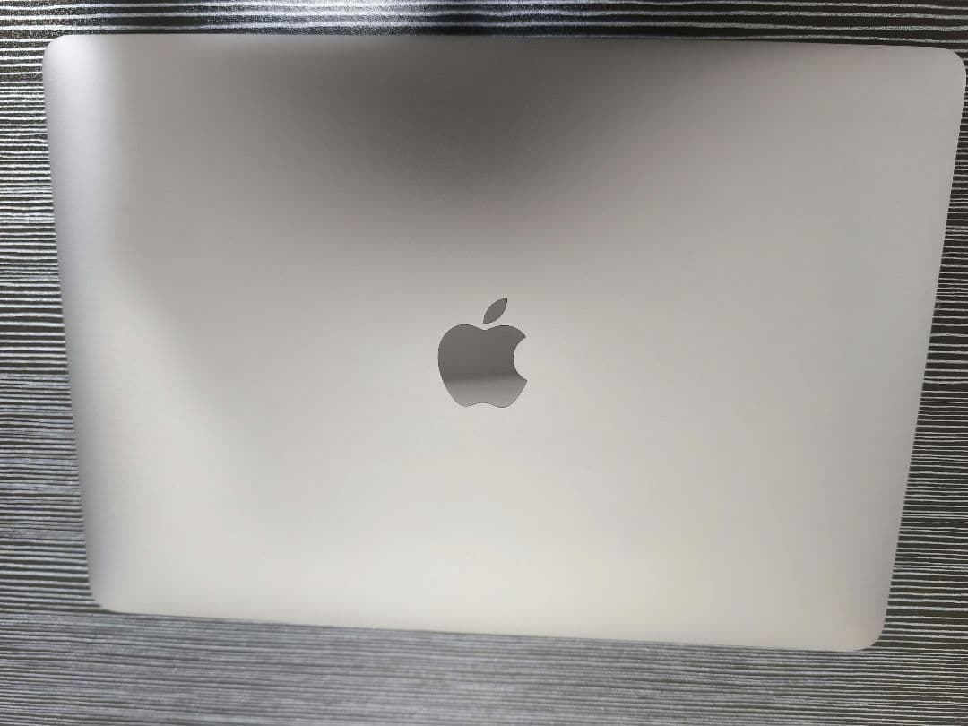 Apple MacBook Air M1チップ 本体