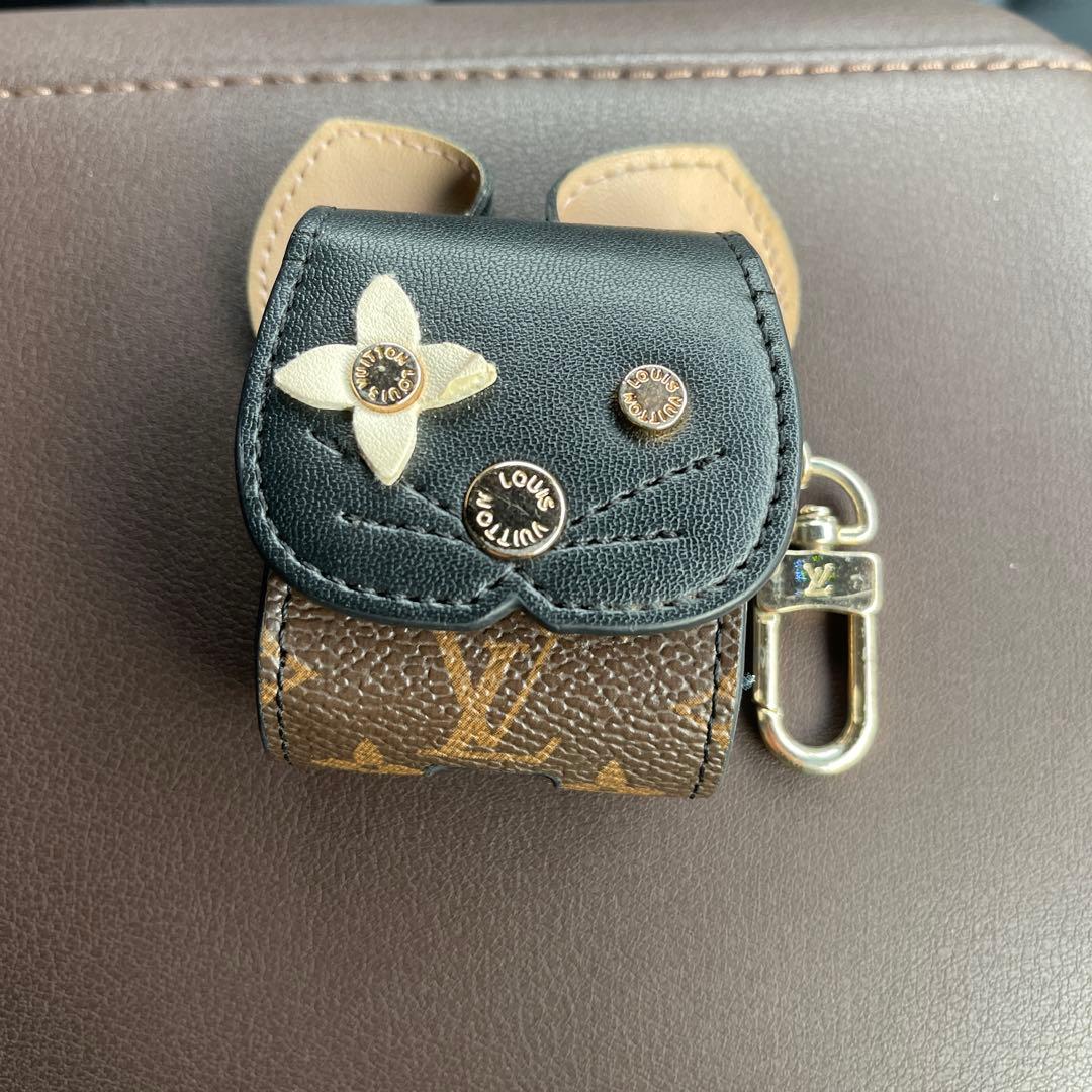 Louis Vuitton イヤホンケース フラワーモチーフ