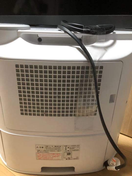 シャープ プラズマクラスター電気暖房機 HX-E120-W 美品　ストーブ