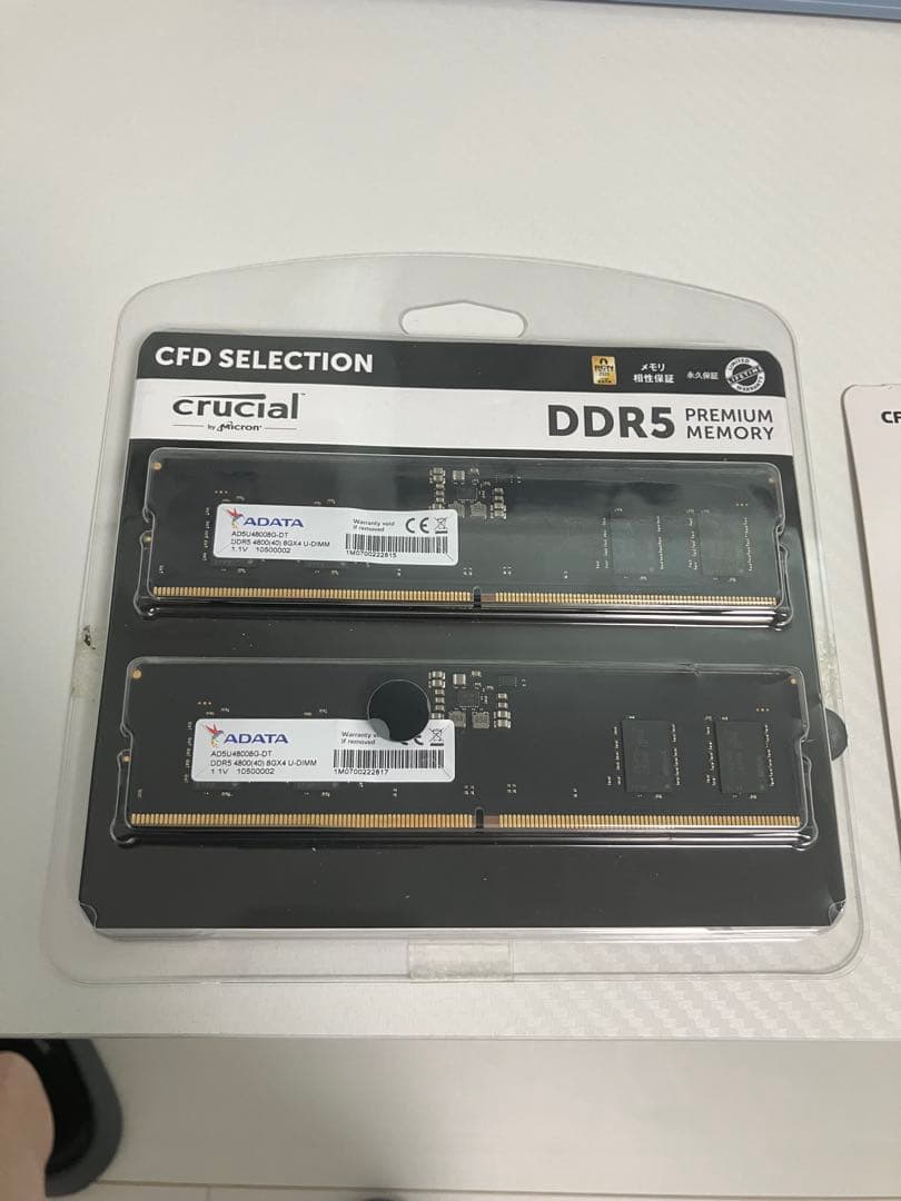 新品　未開封　DDR5 16GBメモリー