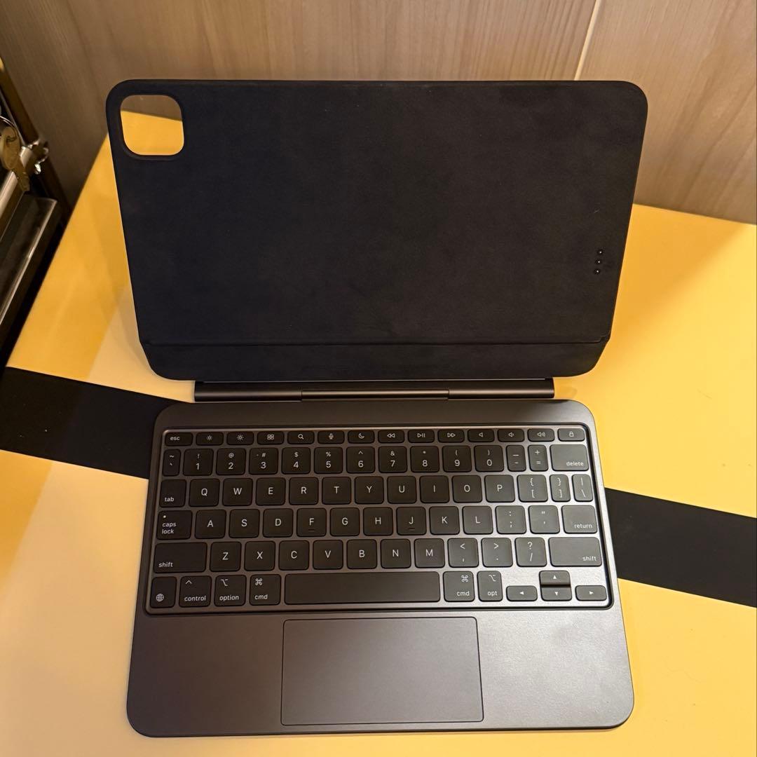 iPad 11インチ用 Magic Keyboard
