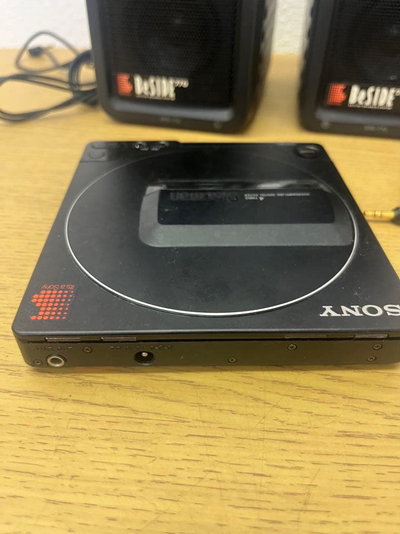 SONY Discman D-250 ポータブルCDプレーヤー　スピーカー付き