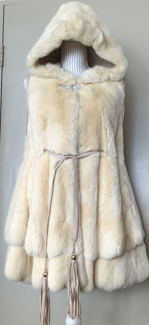 ⭕️フカフカレッキスフード付き2way毛皮コート