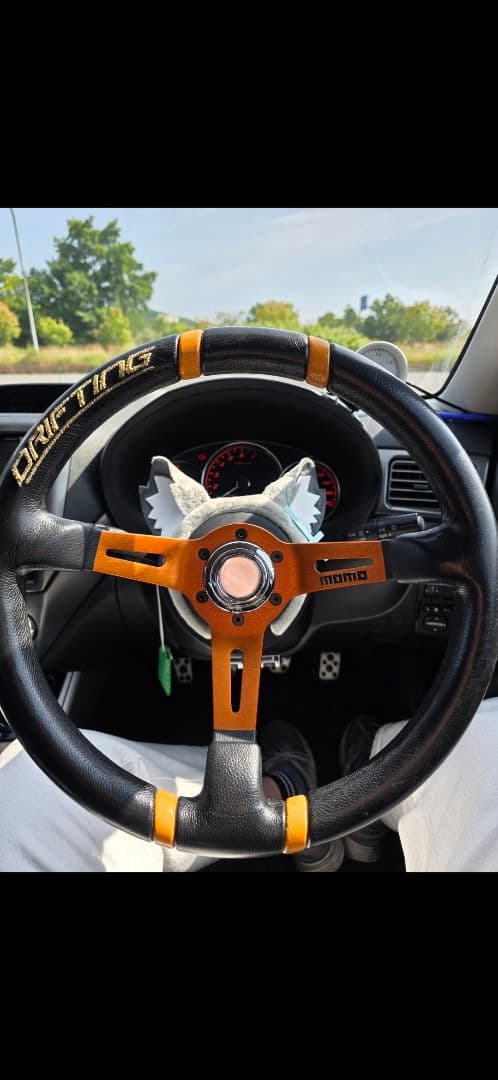 MOMO ドリフティング ステアリング 本体