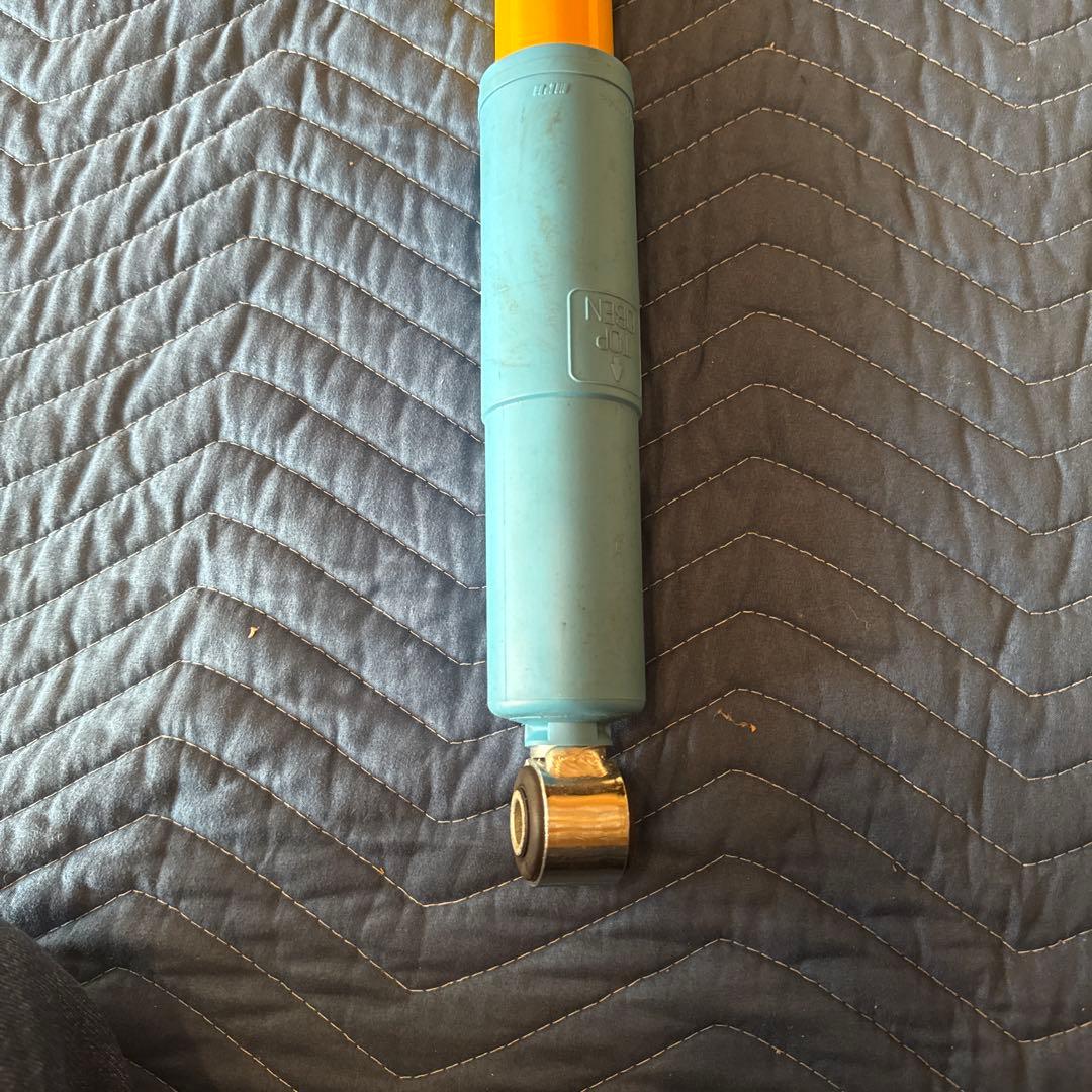 ジムニーシエラJB74用ビルシュタインステアリングダンパー　スポーツ