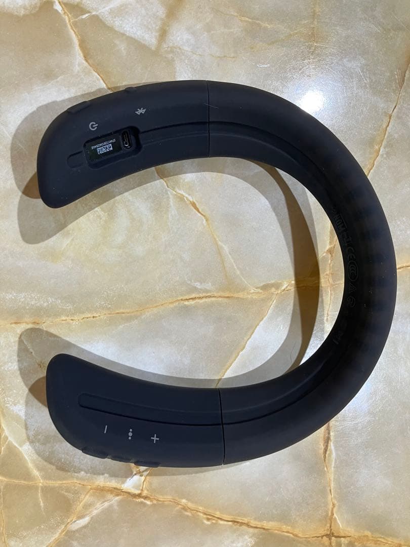 Bose ネックスピーカー ブラック