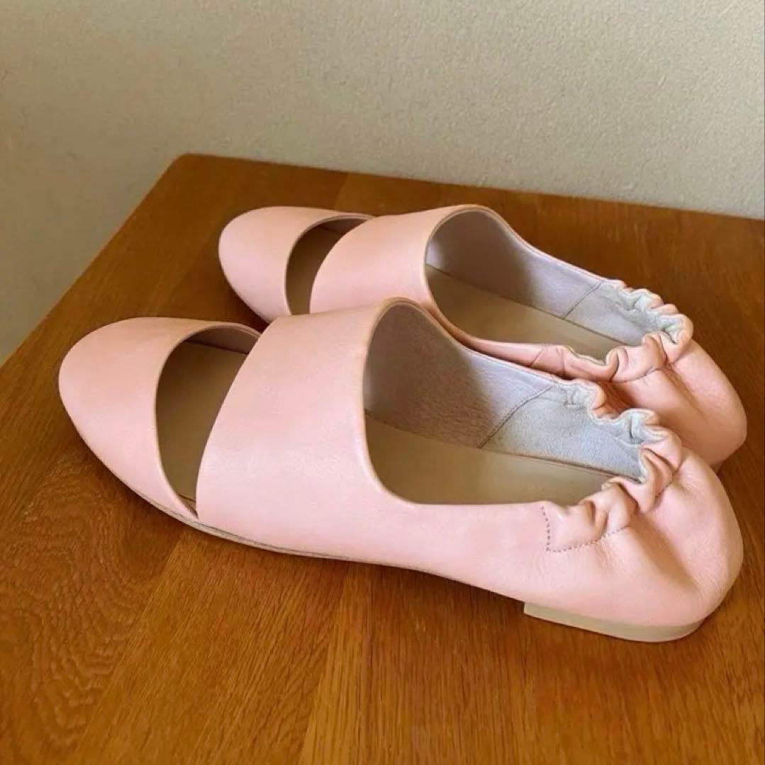 ミナペルホネン 本革シューズ（38・24cm 細身）　ピンク　試着のみ