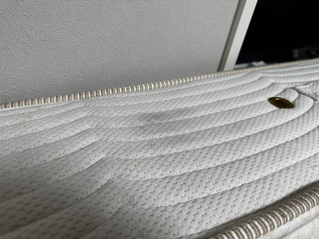 【訳あり】シモンズ マットレス セミダブル（寝心地良好）/SIMMONS