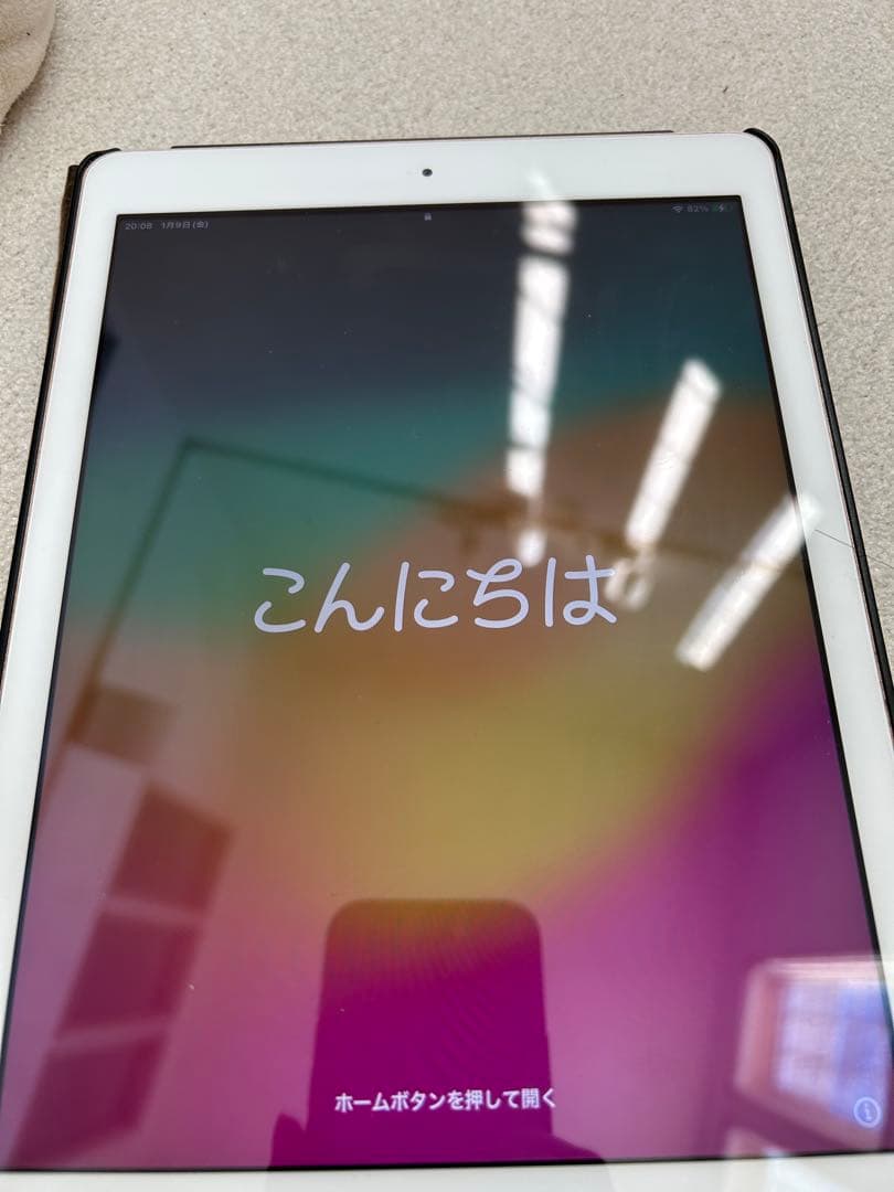 iPad 第6世代 32GB Wi-Fiモデル 画面キズ無/バッテリー消耗有