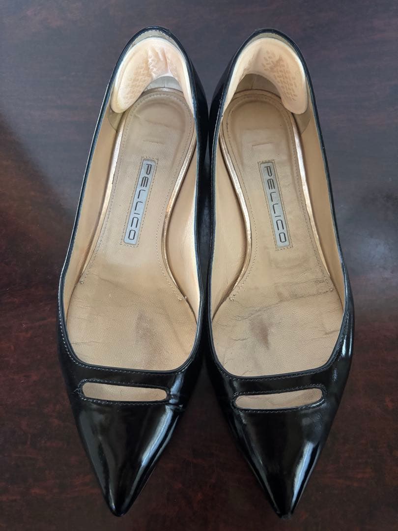 PELLICO ブラック ポインテッドトゥ パンプス　フラットシューズ　36