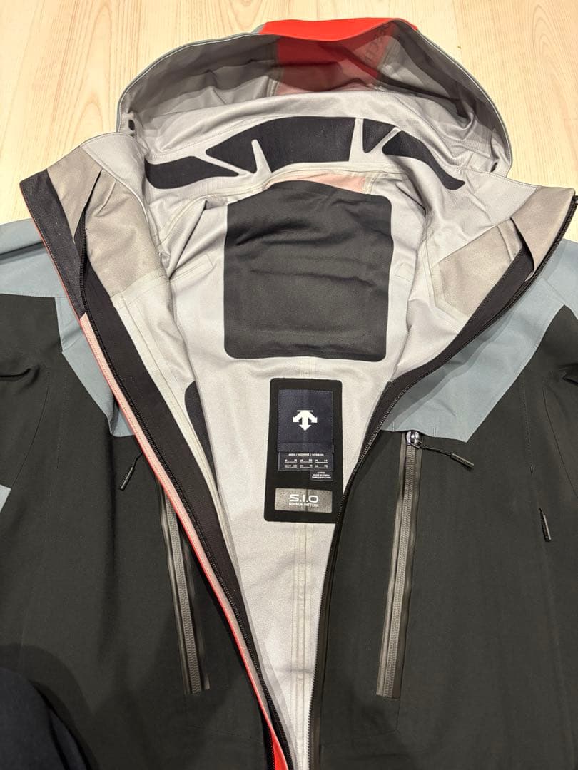 デサント　スキーウェア上下セット　週末値下げ中