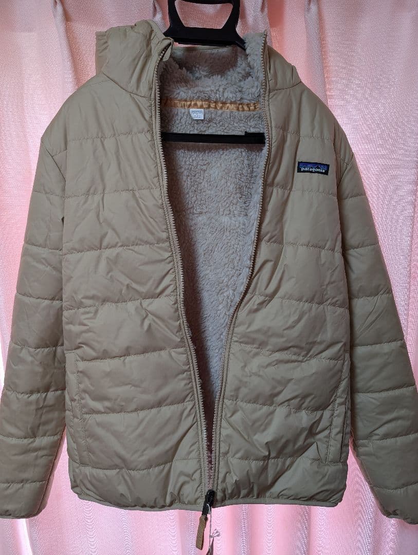 patagonia フード付きジャケット ベージュ