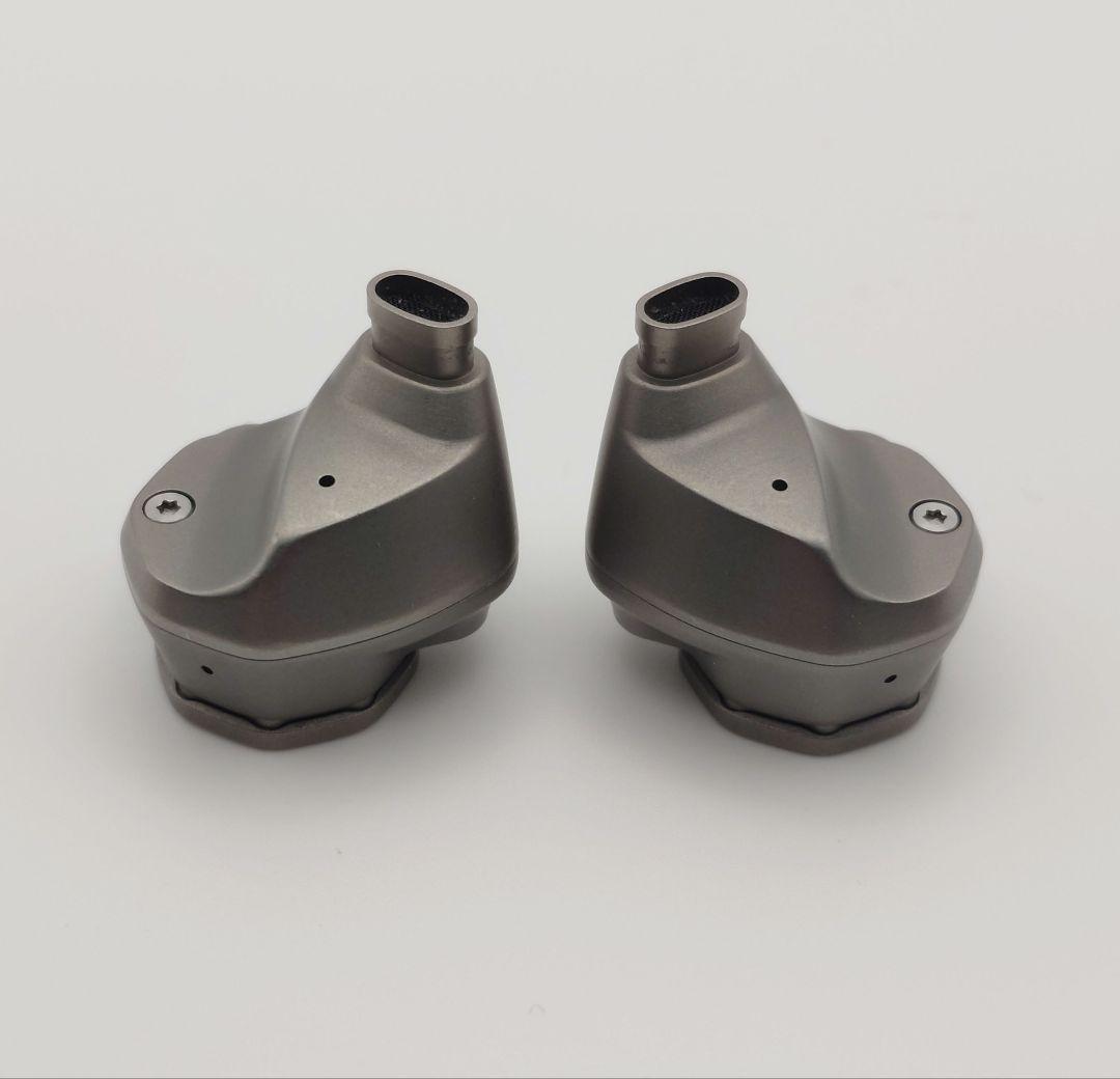 MADOO イヤホン Typ821 (ケーブルおまけ)