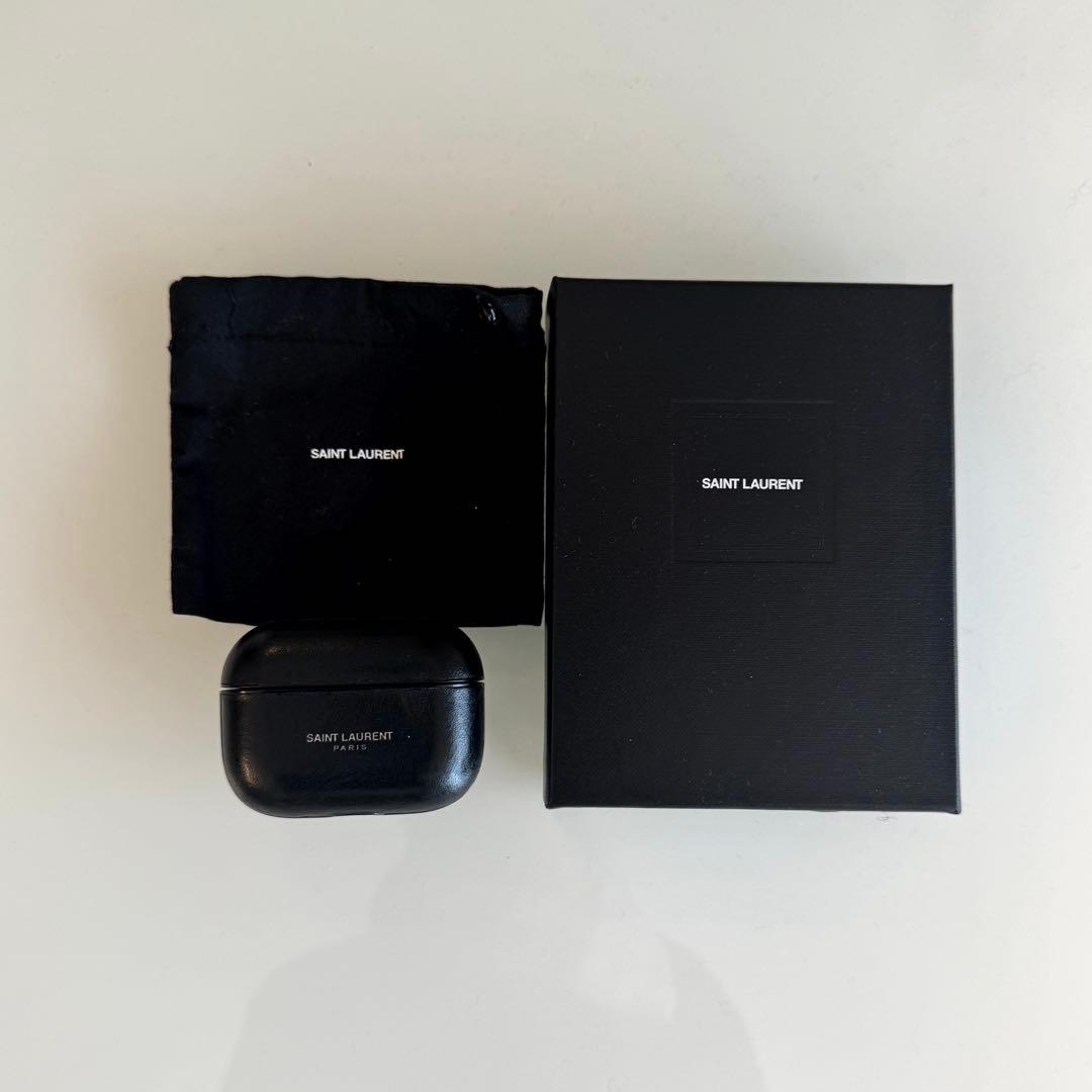 Saint Laurent AirPodsPro レザーケース