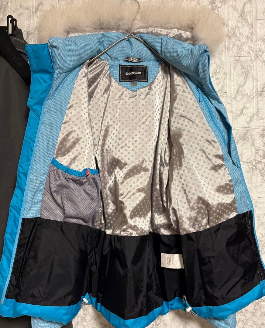 ♦︎良品♦︎ スキーウェア　スノーボードウェア　(ダウンジャケット) レディース