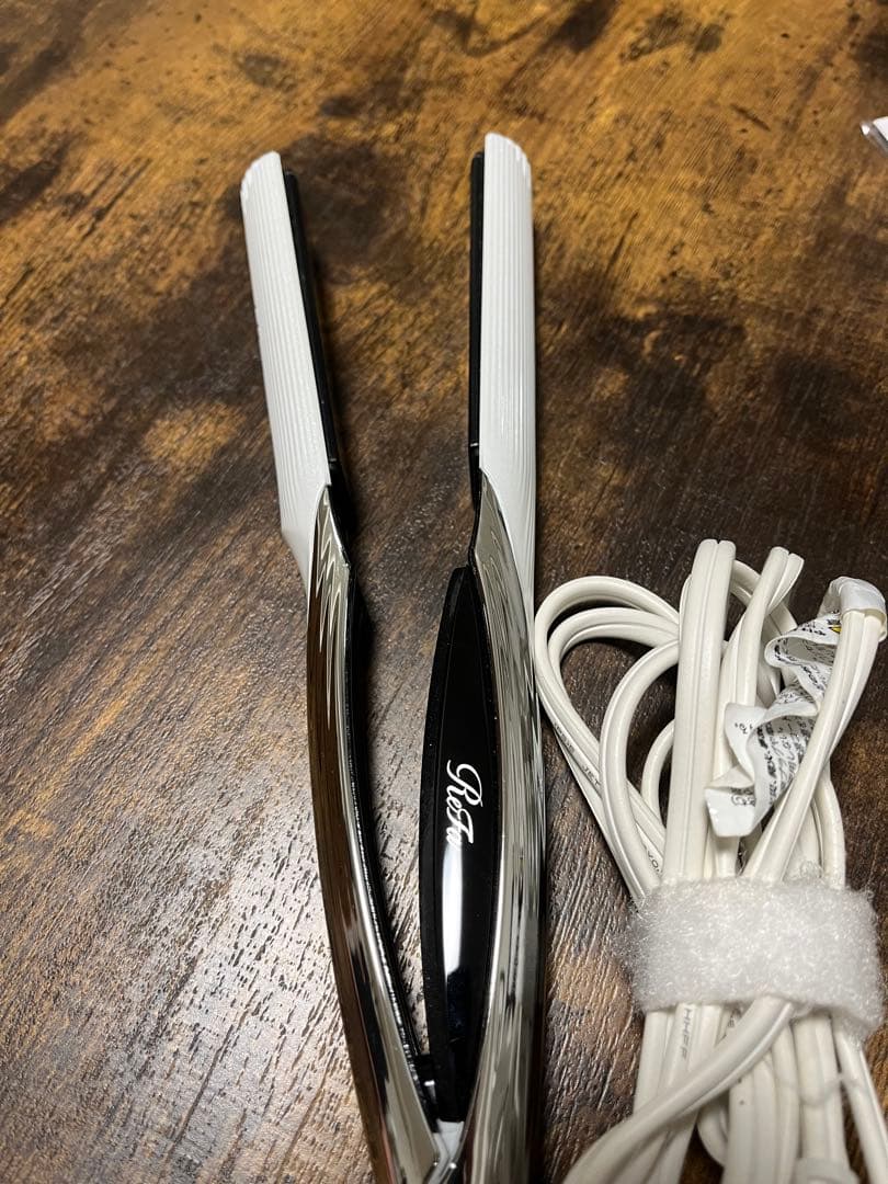 ReFa ストレートヘアアイロン白