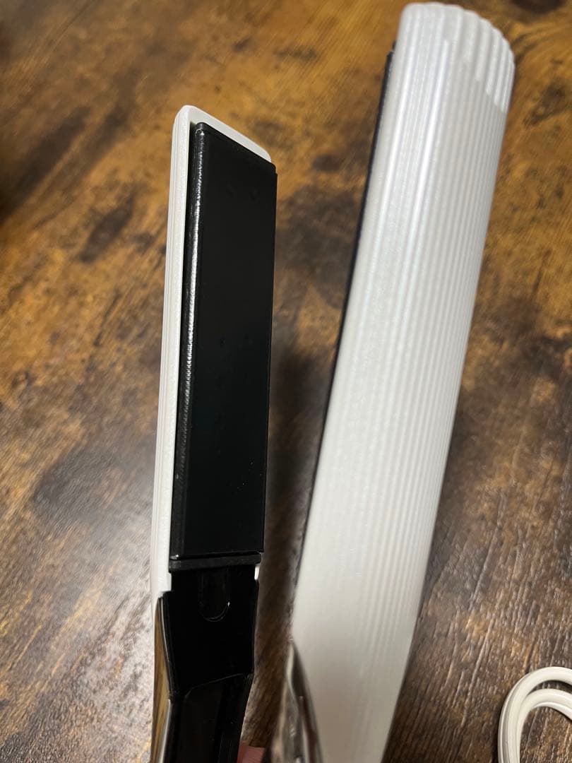 ReFa ストレートヘアアイロン白