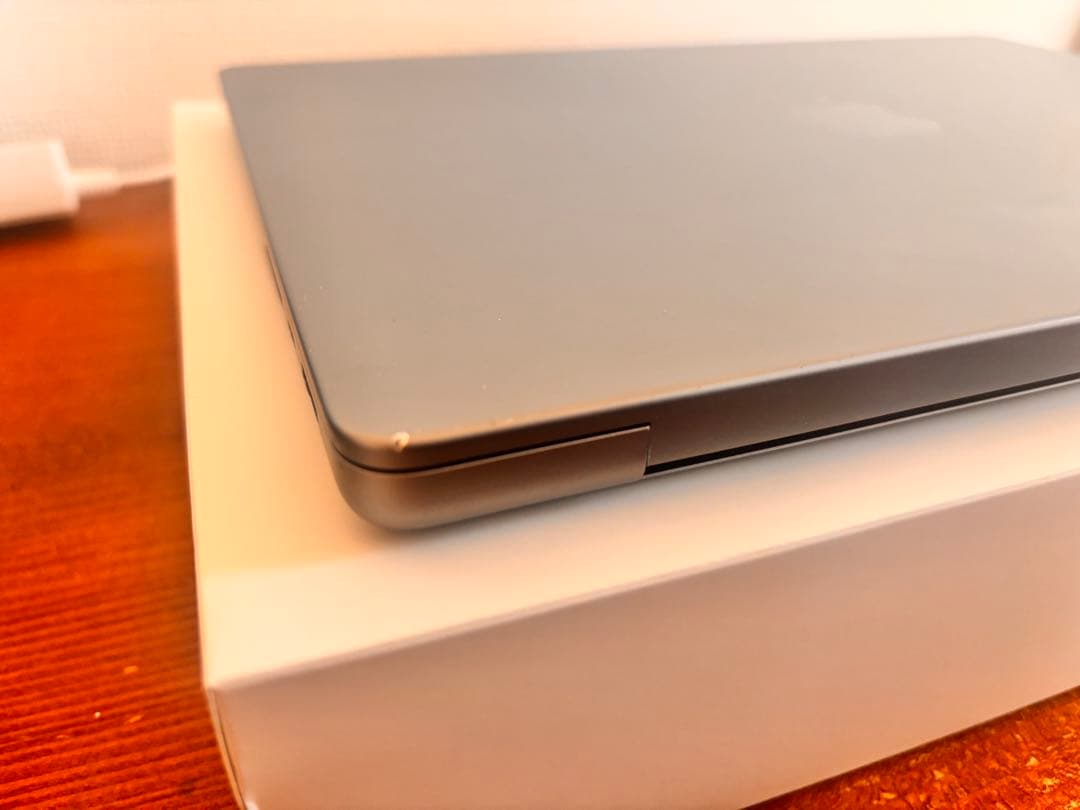 Macbook Pro M1 Pro 14インチ スペースグレイ512GB