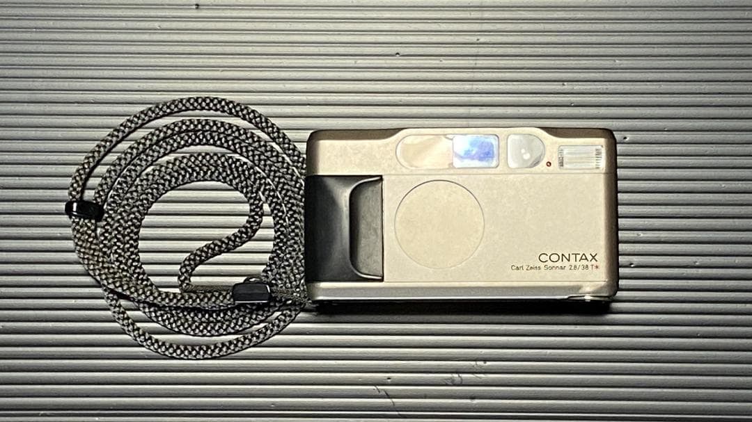 <完動品>　CONTAX T2 コンパクトフィルムカメラ