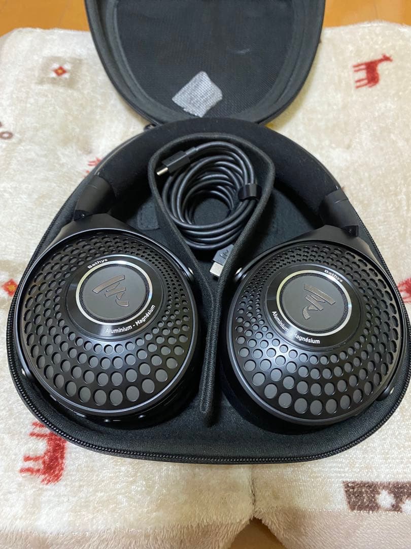 ヘッドホン Focal Bathys